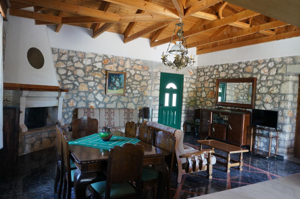 Ktima Lazarata Villa ภายนอก รูปภาพ